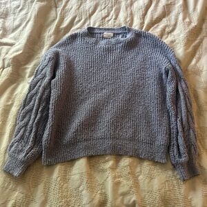 Cozy Gray Crew Neck Sweater with Textured Knit